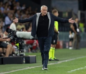 大发官网入口-罗马摆出“大圈阵型”防线被打穿 穆帅还在谈裁判？