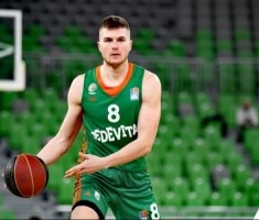 穆里奇国家队谢幕战！东契奇：真正队长 能与他并肩作战是我荣幸