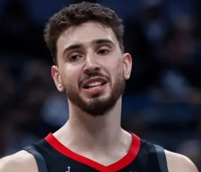 大发官方-火箭3小将让人绝望！申京谢泼德狂铁还防不住，阿门莽夫无脑冲！